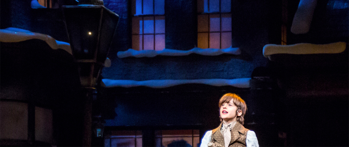 Guthrie Theater's 2015 "Christmas Carol" Doesn't Miss a Beat The